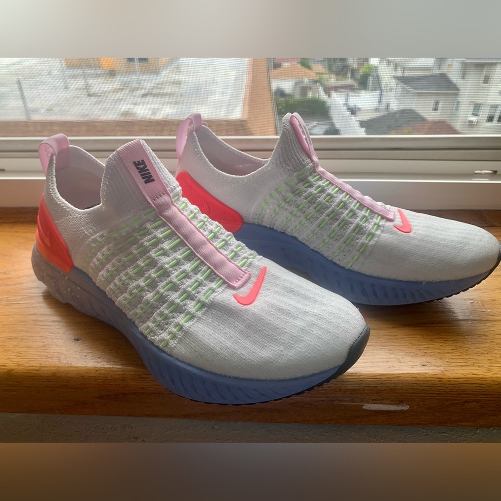 Nike React Phantom Run Flyknit 2 Running Shoe